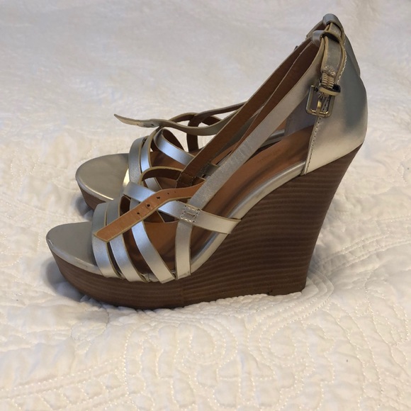 Metallic Gold Seychelles Wedges - Picture 4 of 6